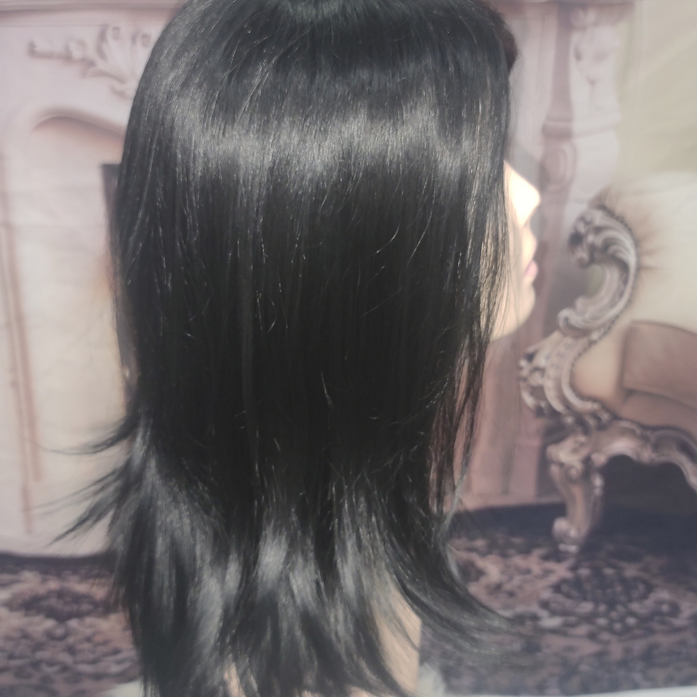 Wig - Picture 5 of 6
